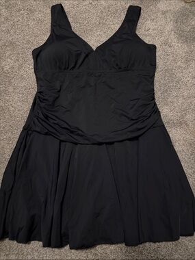 Summer Mar Scoop Neck Black One-Piece Swimdress